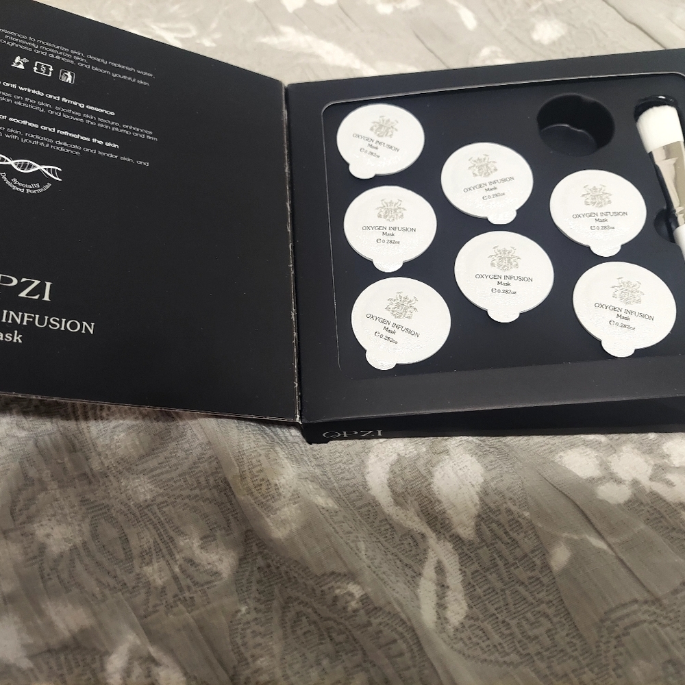 OPZI Oxygen Infusion Firming Masks Includes 7 Masks+Brush - Picture 2 of 4